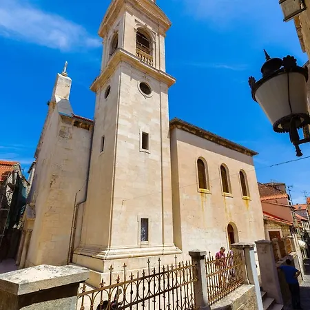 Stylish Apartment In Split Croatia Near Beach